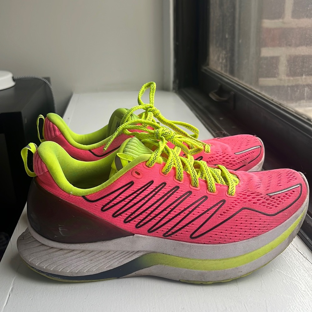Saucony Endorphin Shift. Women’s size 7.